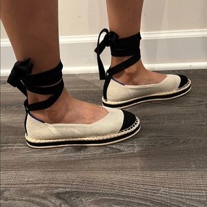 Rothys Women's Black and Cream Espadrille Flats